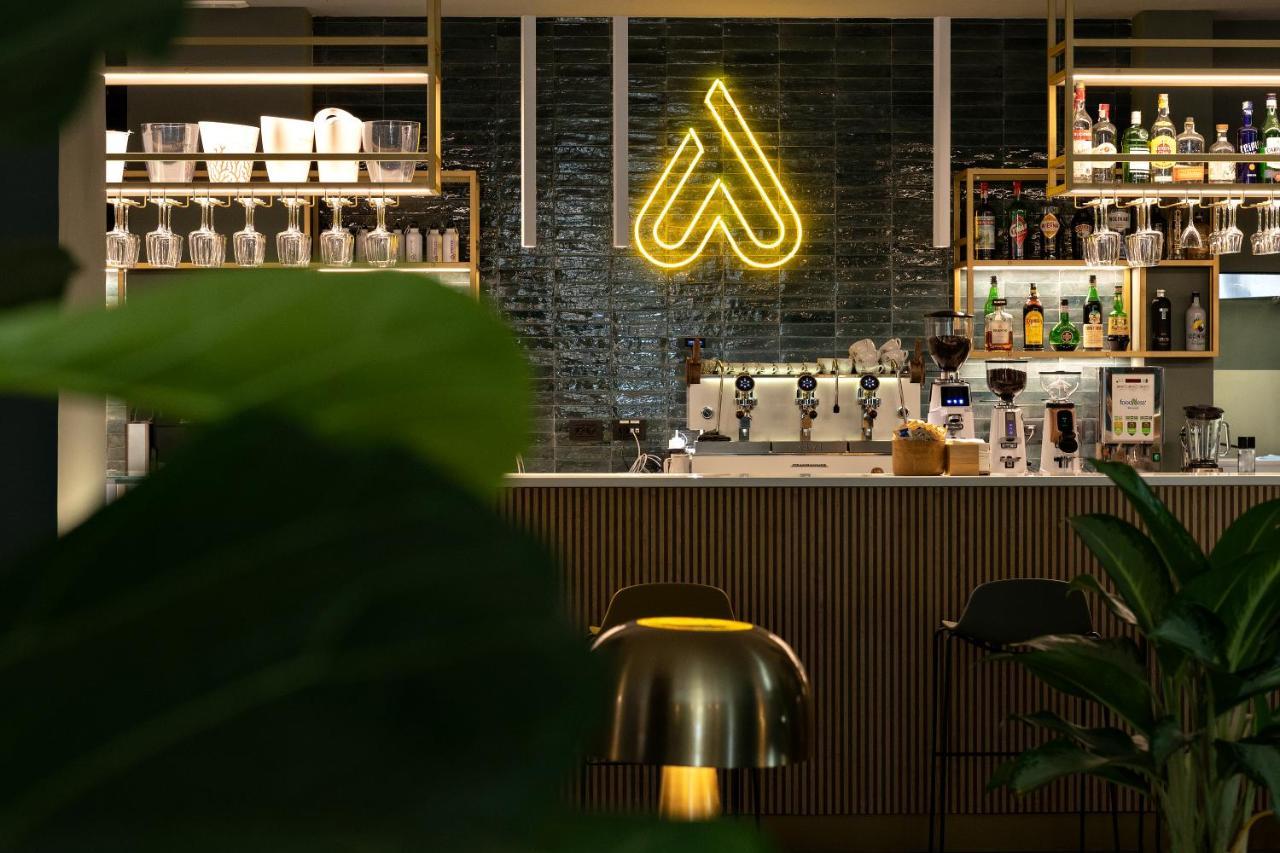 Arryvo Hotel 레체 외부 사진