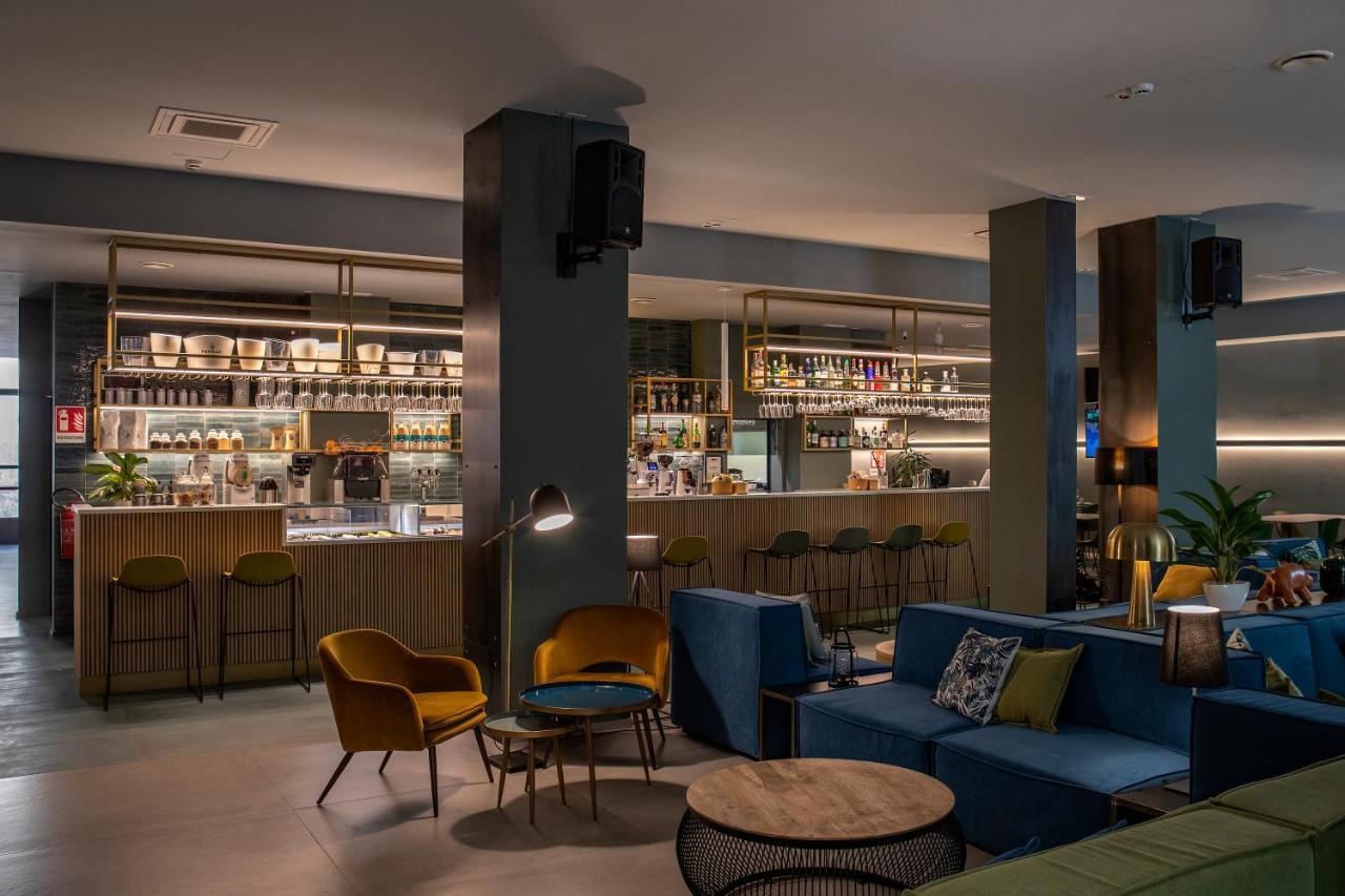Arryvo Hotel 레체 외부 사진
