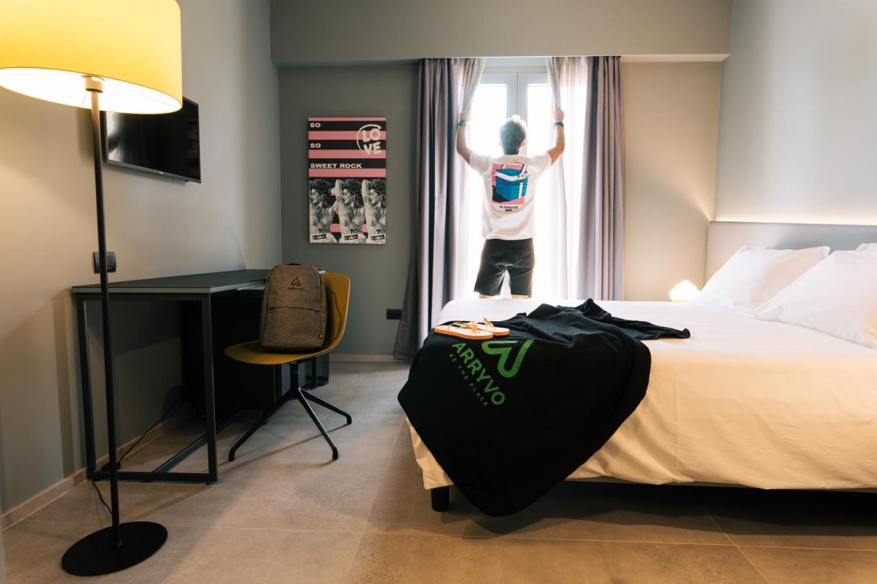 Arryvo Hotel 레체 외부 사진