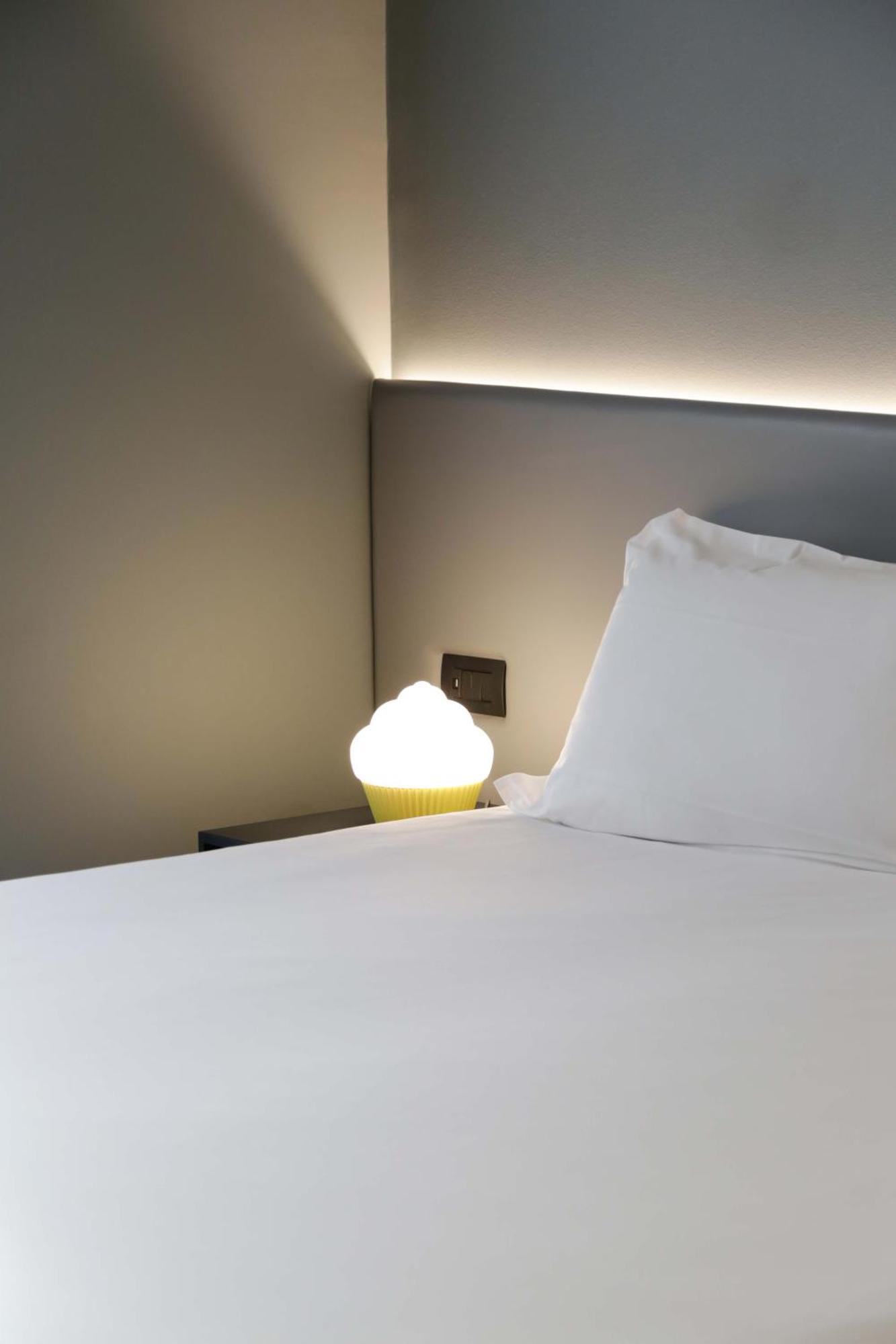 Arryvo Hotel 레체 외부 사진